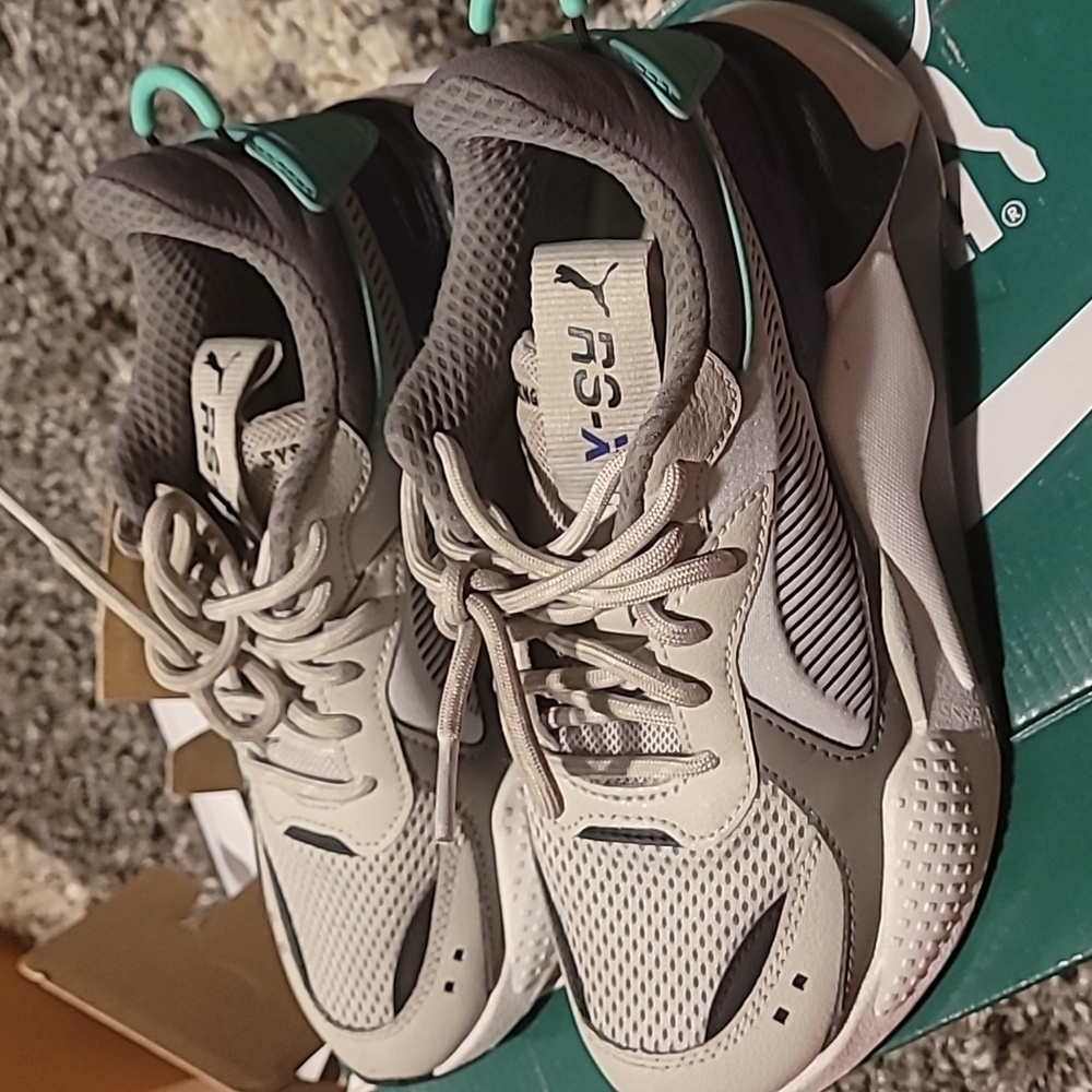 Puma tennis like new